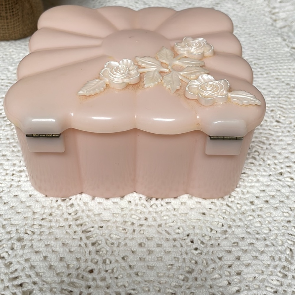 VTG Vanity Box - Picture 6 of 11